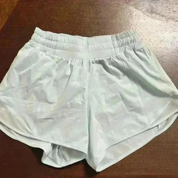 Lululemon Hotty Hot High-Rise
Lined Short - Picture 2 of 5